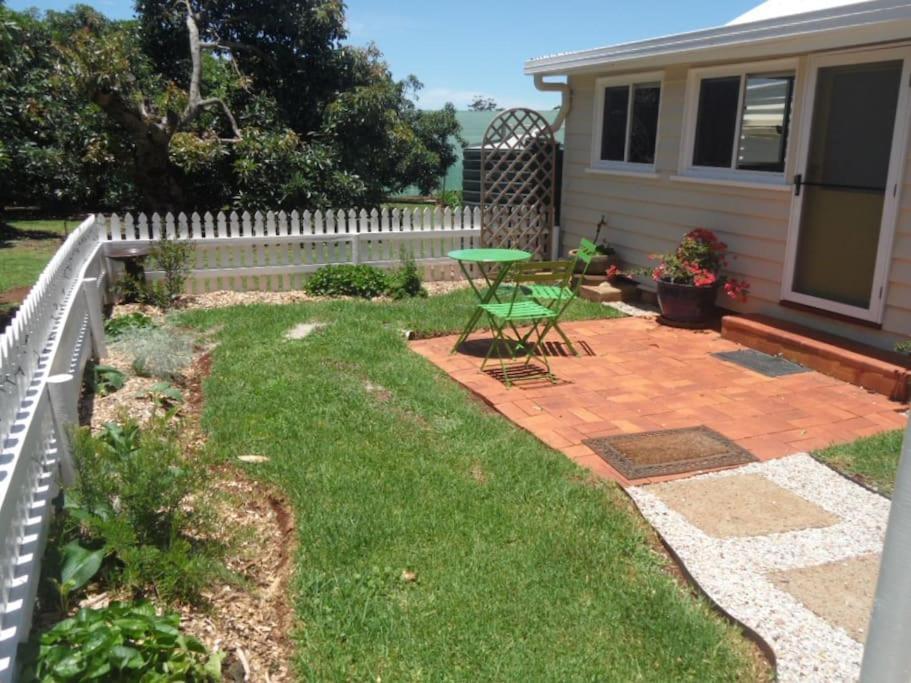 מאונט טאמבורין Moonya Avocado Farm Cottage - With Early Check-In מראה חיצוני תמונה